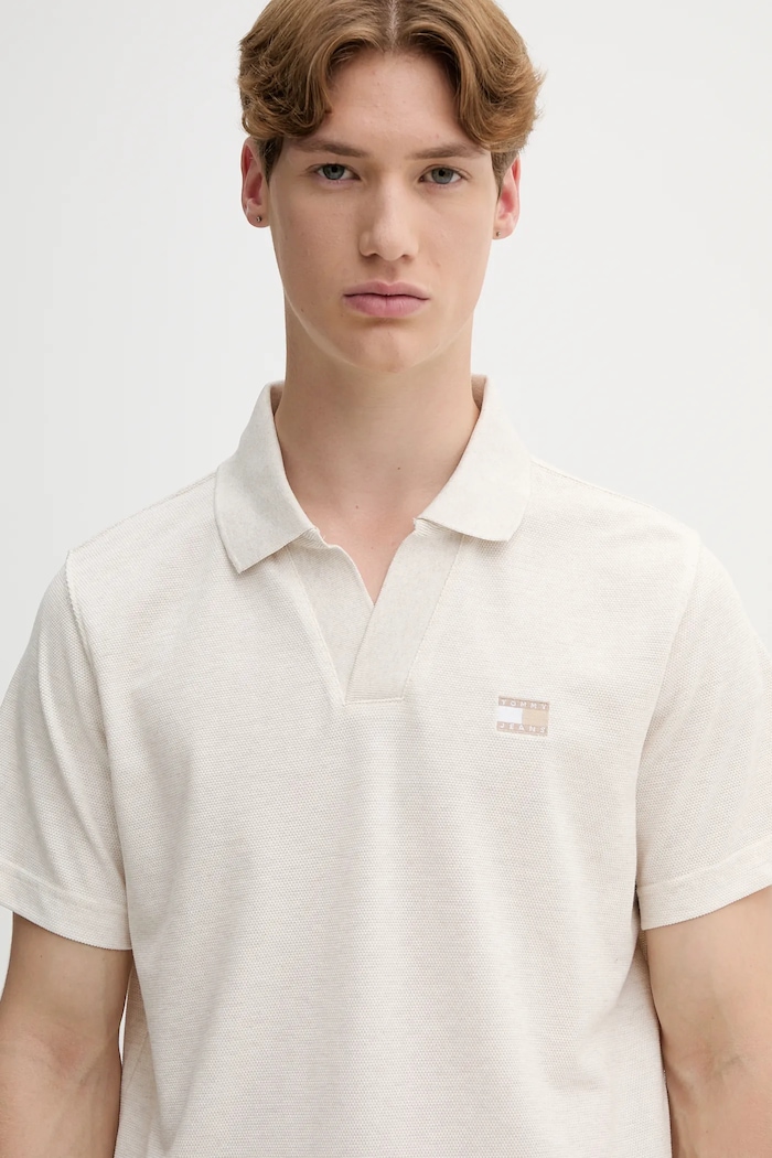 Polo tričko Tommy Jeans béžová DM0DM21657