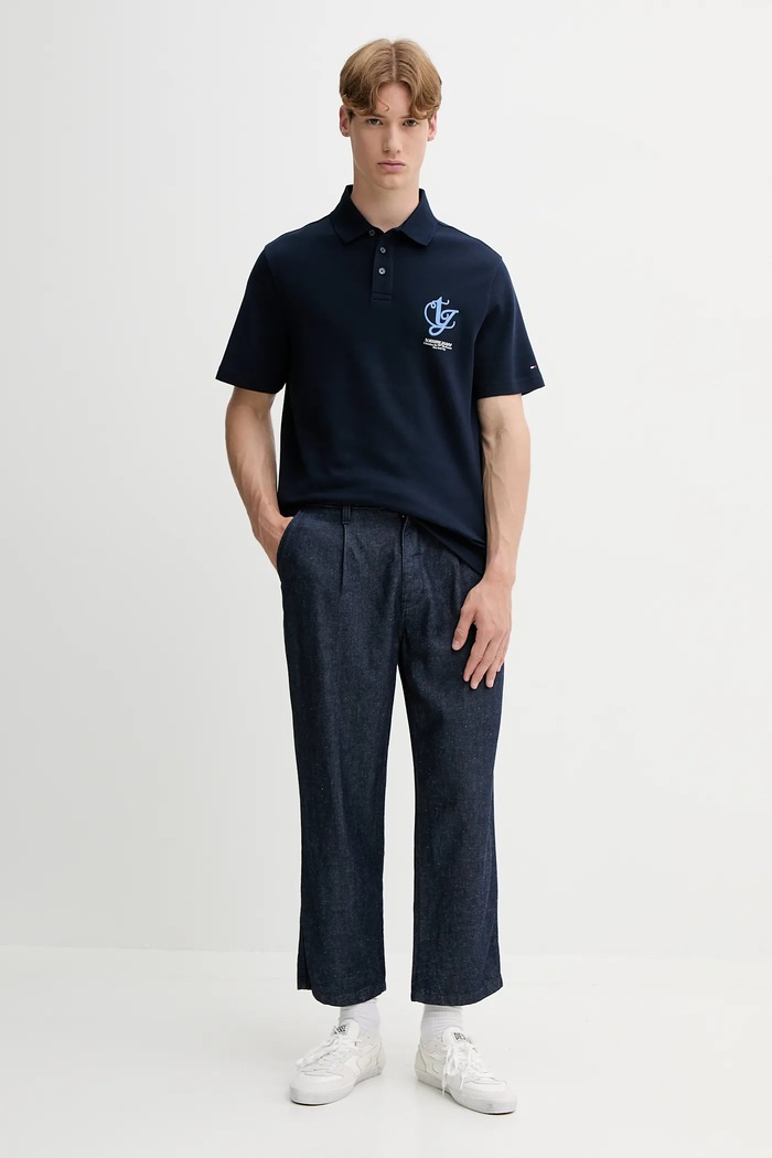Βαμβακερό μπλουζάκι πόλο Tommy Jeans DM0DM21909 σκούρο μπλε AW25