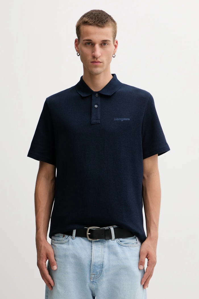 Bavlnené polo tričko Tommy Jeans jednofarebný tmavomodrá DM0DM22415