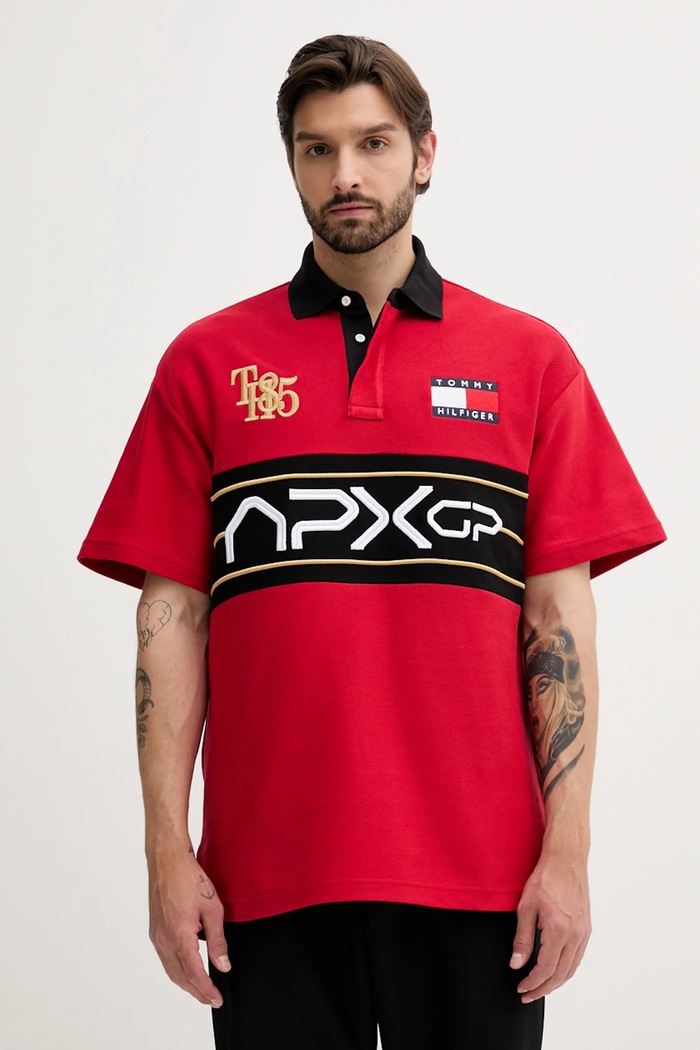 Bavlněné polo tričko Tommy Hilfiger x F1 THE MOVIE nášivka červená MW0MW41393