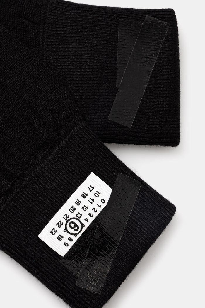Перчатки с добавлением шерсти MM6 Maison Margiela SH2TS0002.M13199.900S чёрный AW25