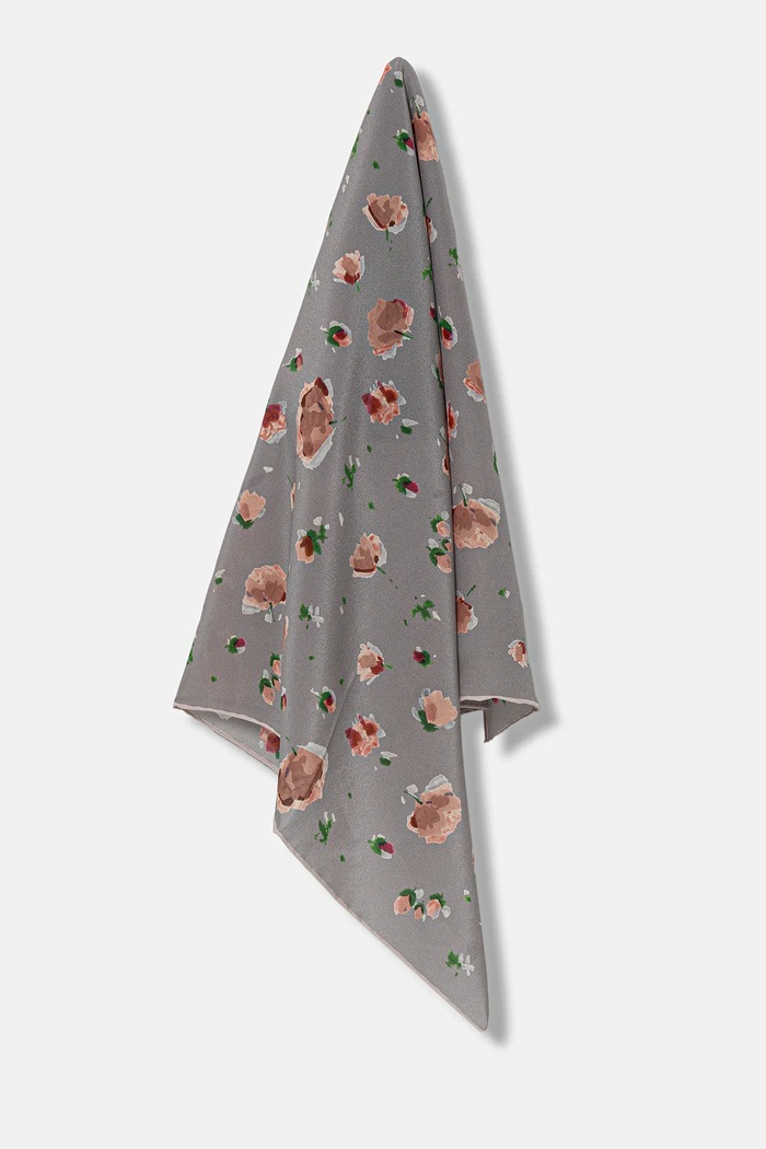 Furla foulard in seta tessuto grigio WT00099.BX4039.3389S