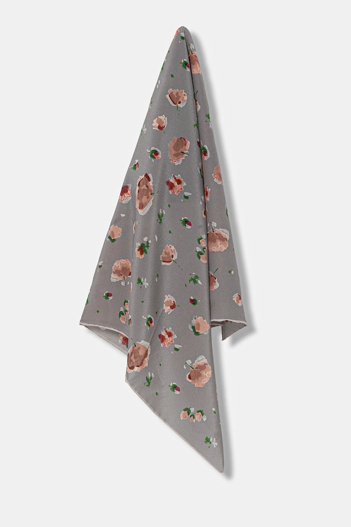 Furla foulard in seta tessuto grigio WT00099.BX4039.3389S