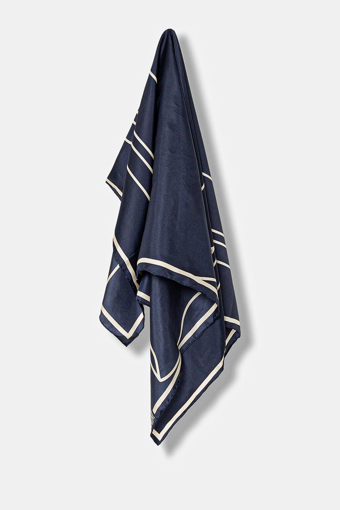 MM by Max Mara Eșarfă de mătase FAUST bleumarin 2526546017600