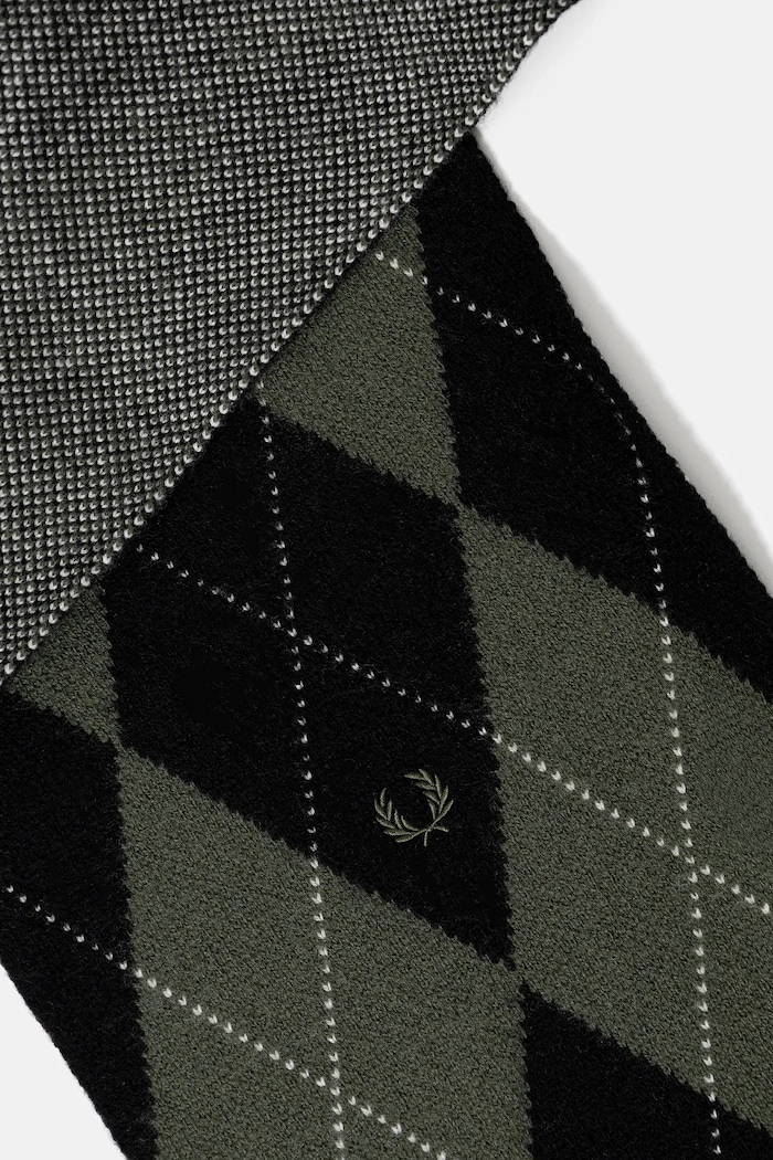 Шерстяной шарф Fred Perry C1133 зелёный AW25