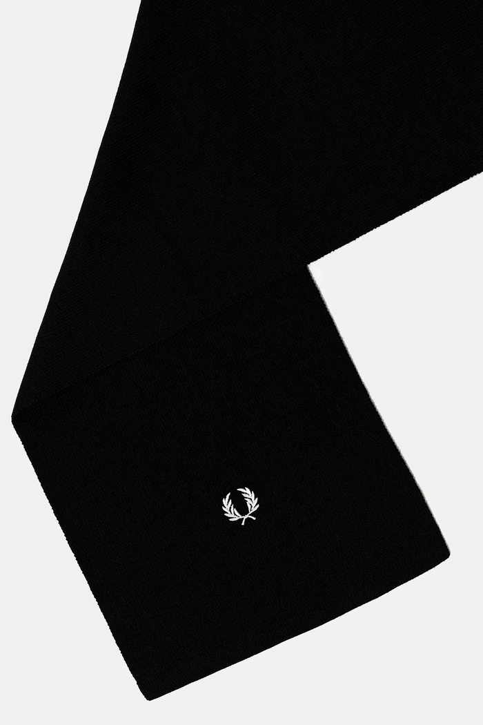 Fred Perry scialle con lana C8140 nero AW25