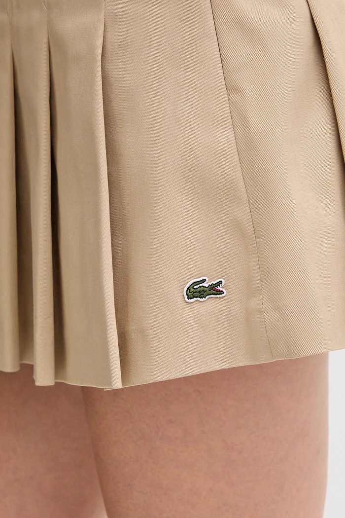 Lacoste sukňa bavlnená s elastanom béžová JF8001