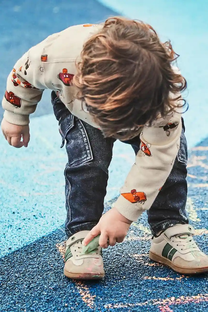 Παιδικά τζιν Mayoral soft denim cargo Planet friendly σκούρο μπλε 2505.3B.Baby.9BYA