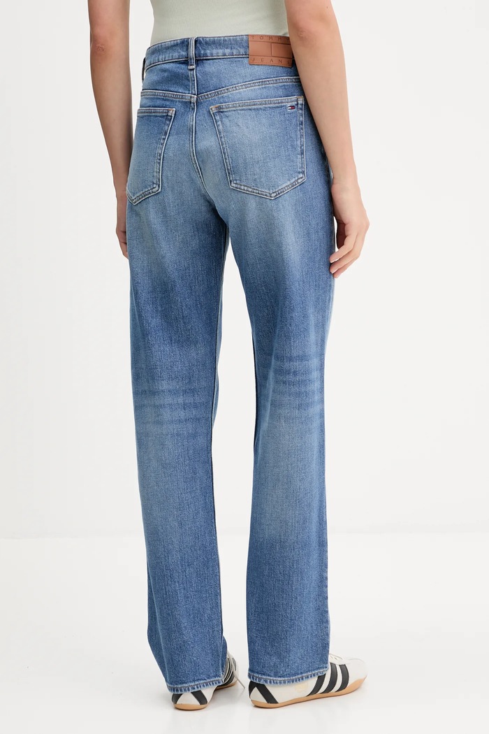 Oblečenie Rifle Tommy Jeans DW0DW21797 modrá