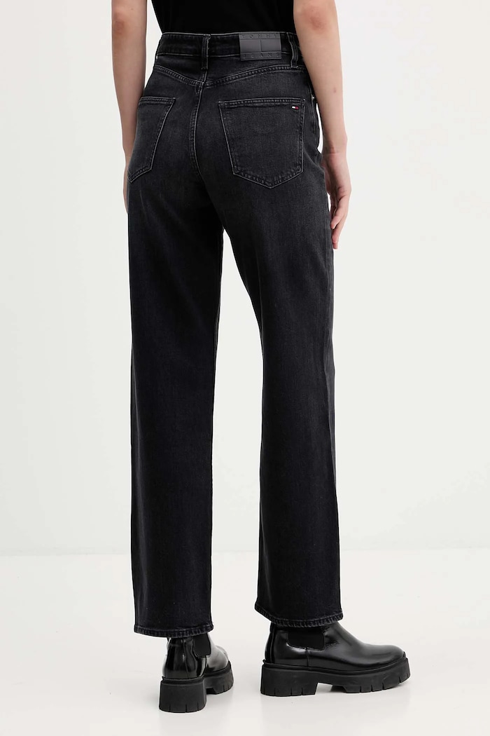 Oblečenie Rifle Tommy Jeans DW0DW21803 čierna