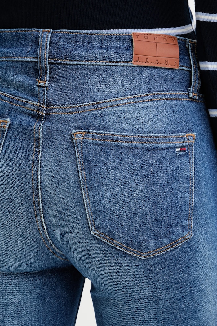 Tommy Jeans jeansy niebieski DW0DW21819