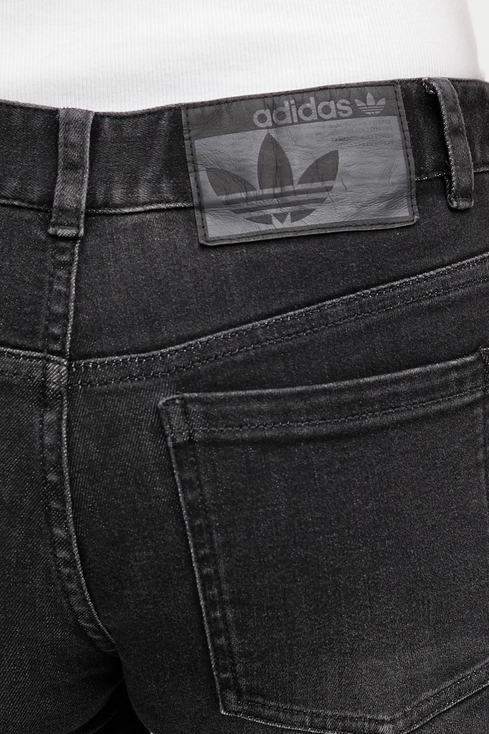 adidas Originals jeansy Slim Denim czarny KE9802