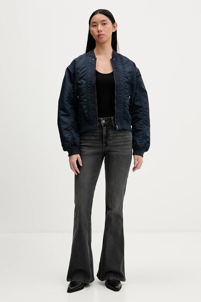 Kavbojke Hollister Co. KI355.5837.977 siva AW25
