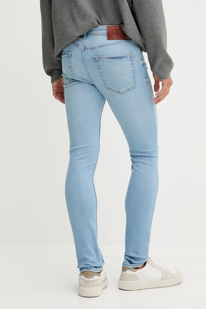 Odzież Calvin Klein Jeans jeansy LV04RB721G niebieski