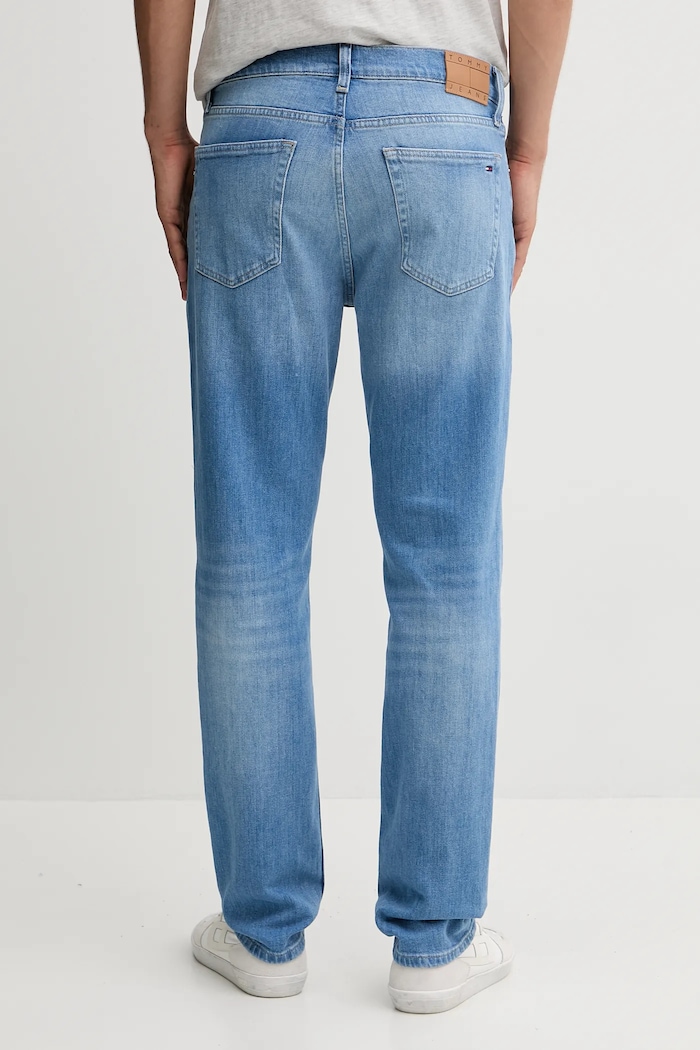 Oblečenie Rifle Tommy Jeans DM0DM22166 modrá