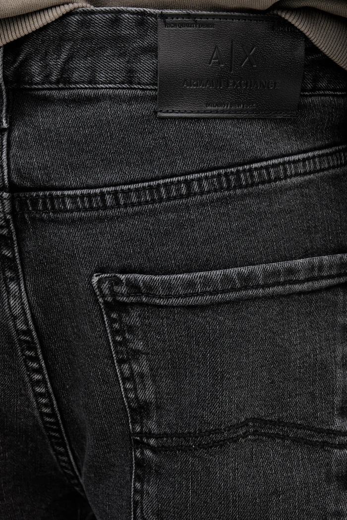 Kavbojke Armani Exchange siva XM000049.AF14604