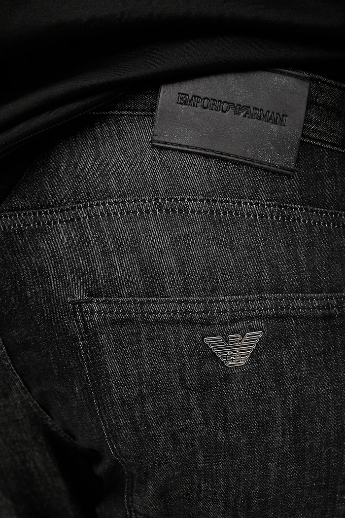 Džíny Emporio Armani černá EM000121.AF14117