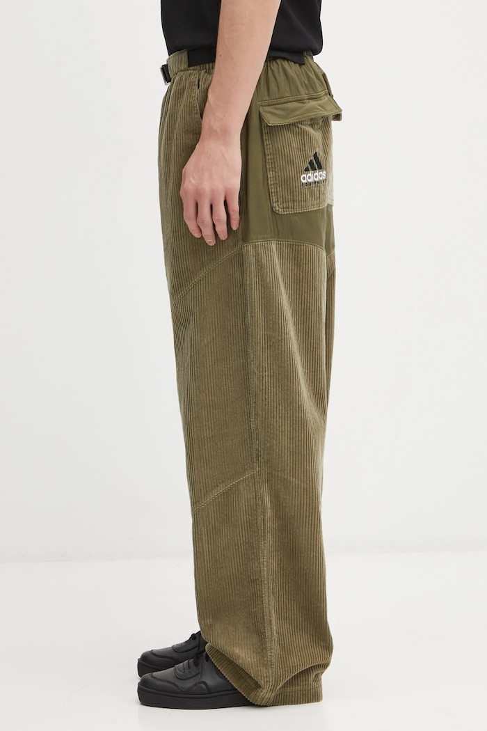 Hlače od samta adidas Originals EQT Pant pamuk zelena JY3459