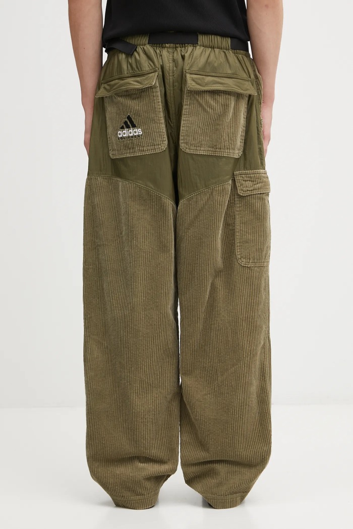 Odjeća Hlače od samta adidas Originals EQT Pant JY3459 zelena