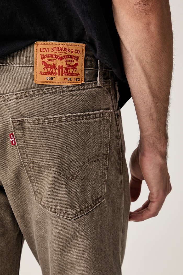 Levi's jeansy straight męskie 555 RELAXED STRAIGHT brązowy A7223