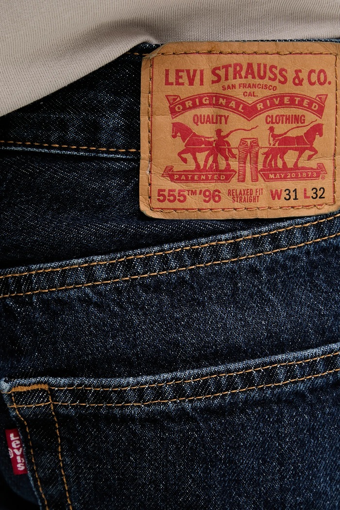 Levi's jeansy 555 RELAXED STRAIGHT granatowy A7223.0007