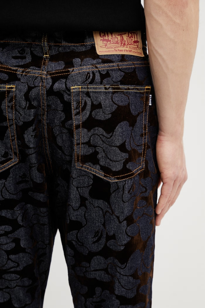 Джинсы A Bathing Ape Camo Flocked голубой 001DPL801003M