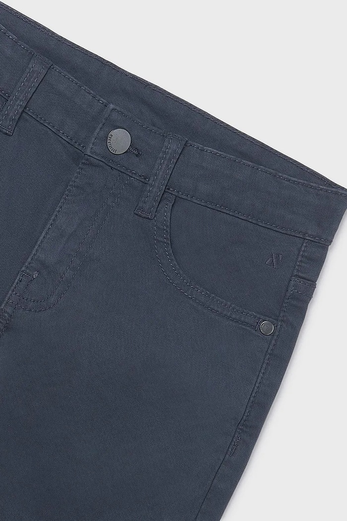 Chłopiec Mayoral Spodnie dziecięce slim fit basic 582.7D.Junior.9BYA granatowy