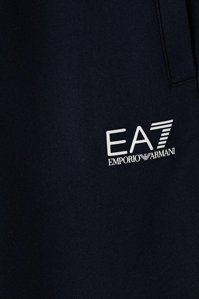 Chłopiec EA7 Emporio Armani spodnie dresowe dziecięce z bawełną 7B000163.AF10368 granatowy