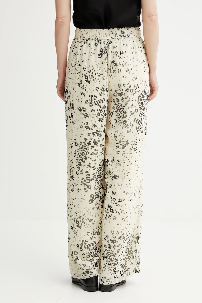 Oblečenie Nohavice Calvin Klein LV044B913G béžová