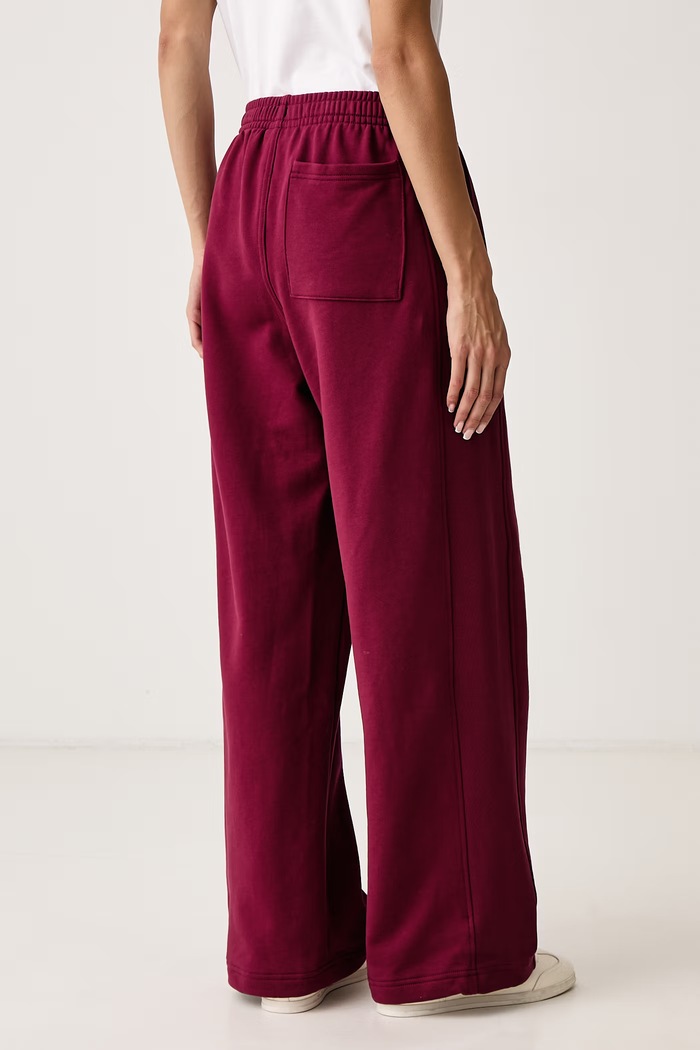 Oblačila Calvin Klein Jeans Trenirka ženska z bombažem LV047C249G bordo
