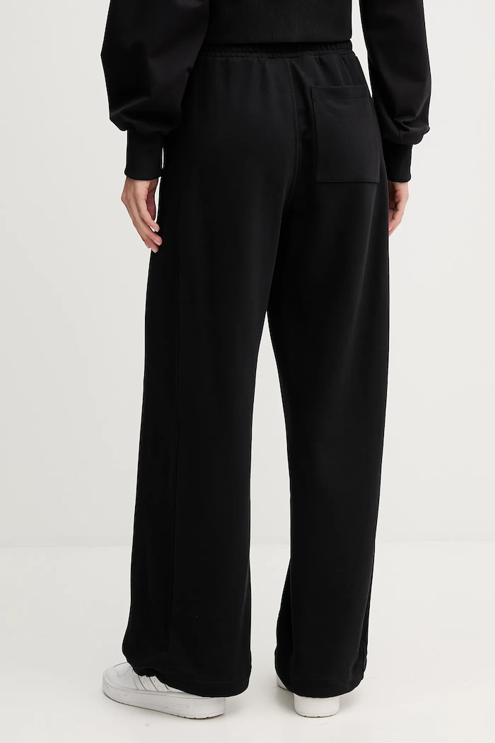 Ρούχα Παντελόνι φόρμας Calvin Klein Jeans LV047C249G μαύρο