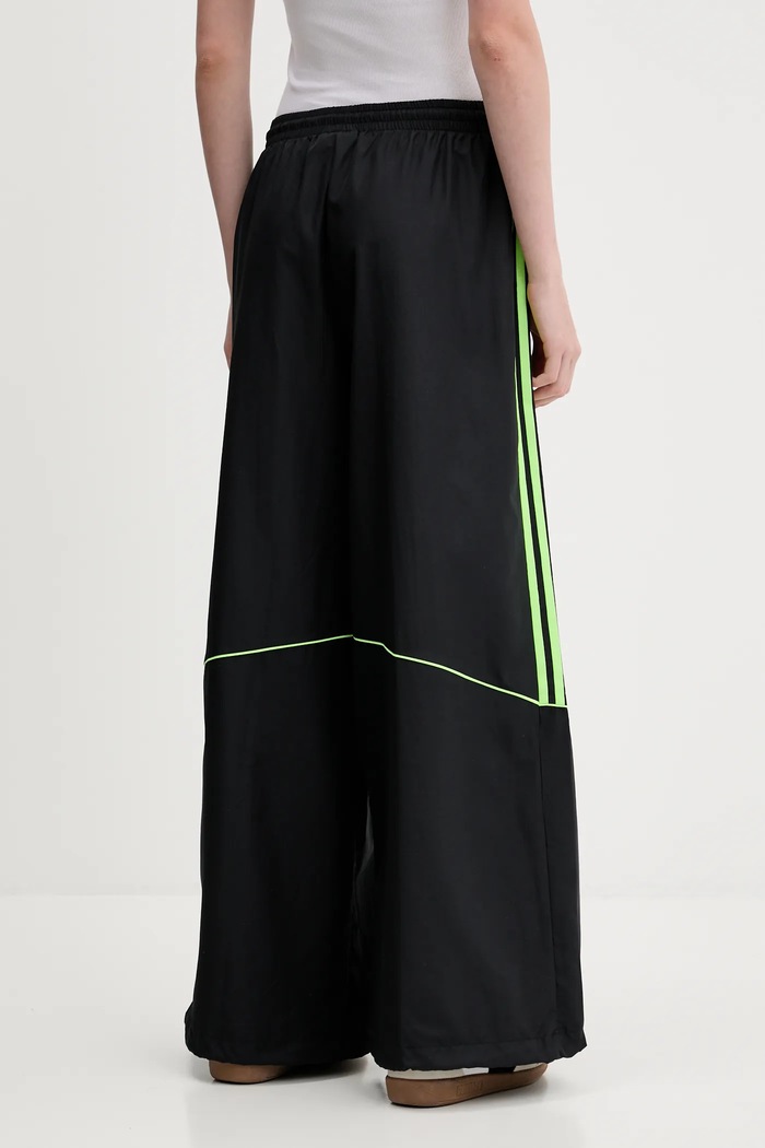 Odzież adidas Originals spodnie dresowe Teamgeist JV7478 czarny