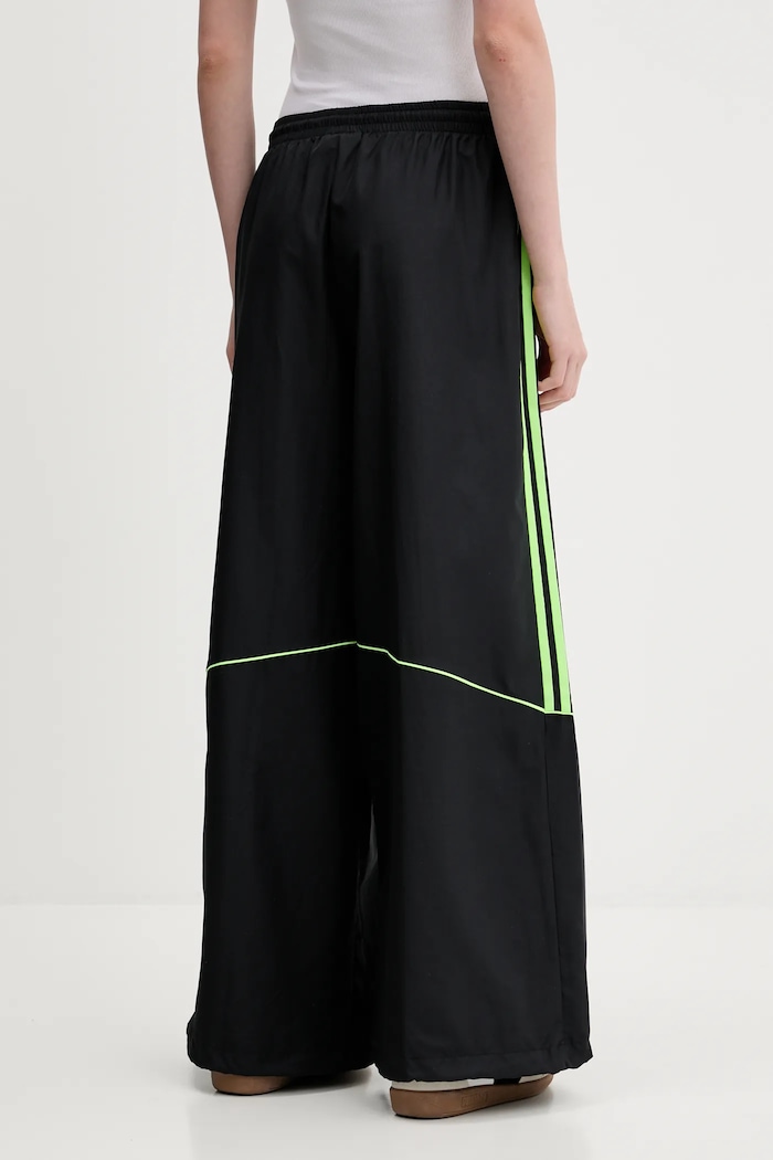 Odzież adidas Originals spodnie dresowe Teamgeist JV7478 czarny
