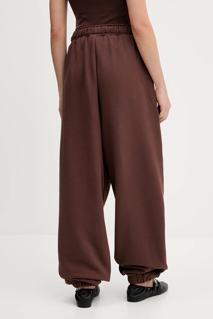 Odzież adidas Originals spodnie dresowe Essentials JW0986 brązowy