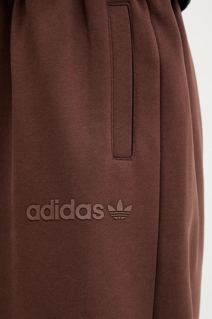 adidas Originals spodnie dresowe Essentials brązowy JW0986
