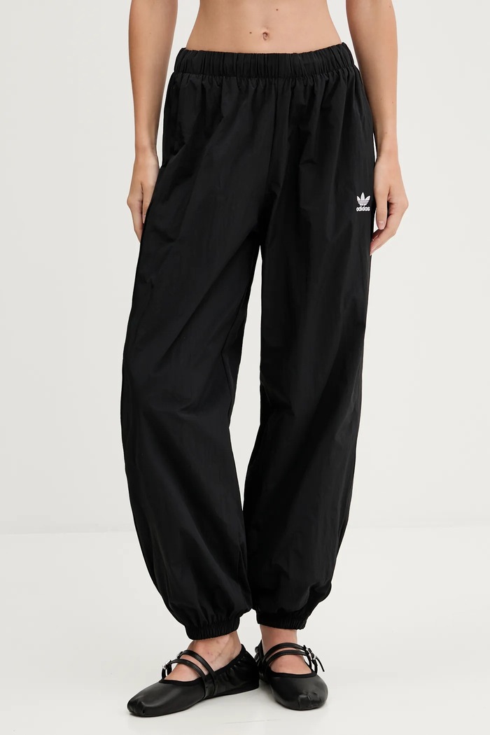 adidas Originals spodnie dresowe Essentials tkanina czarny JY5044