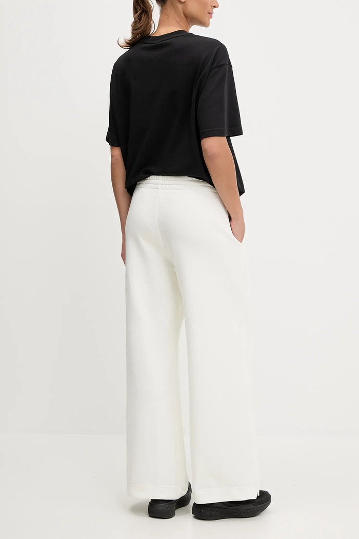 Îmbrăcăminte adidas pantaloni de trening All SZN JV7251 bej