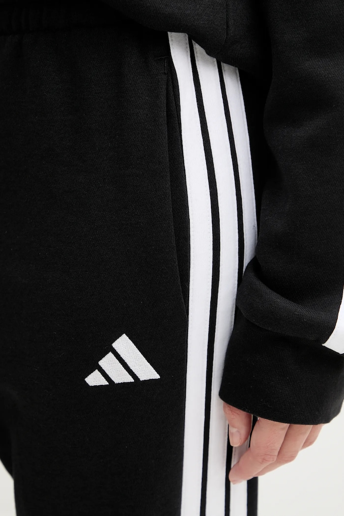 adidas spodnie dresowe Essentials czarny JX2543