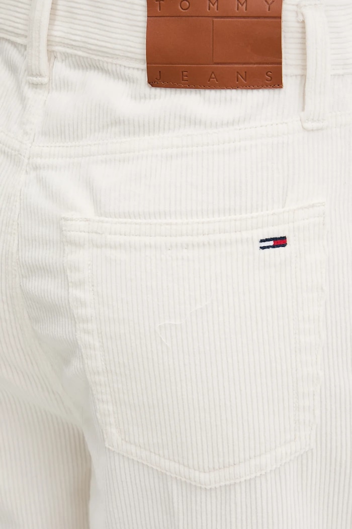 Κοτλέ παντελόνι Tommy Jeans λευκό DW0DW21700