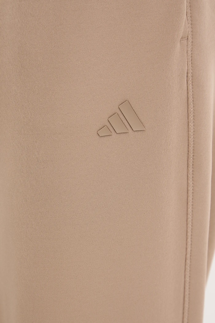Παντελόνι προπόνησης adidas Performance Motion Essentials καφέ JY2813