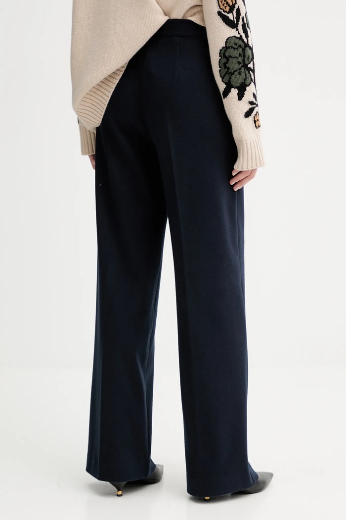 Oblečenie Nohavice Weekend Max Mara ZELOTA 2525786012600 tmavomodrá