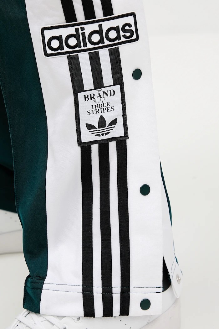 adidas Originals spodnie dresowe Adibreak Pt zielony JV7515