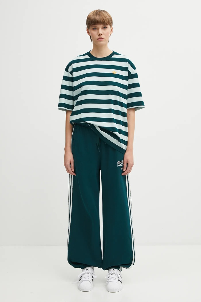 Spodnie dresowe Gfx Sweatpants adidas Originals zielony KF2314