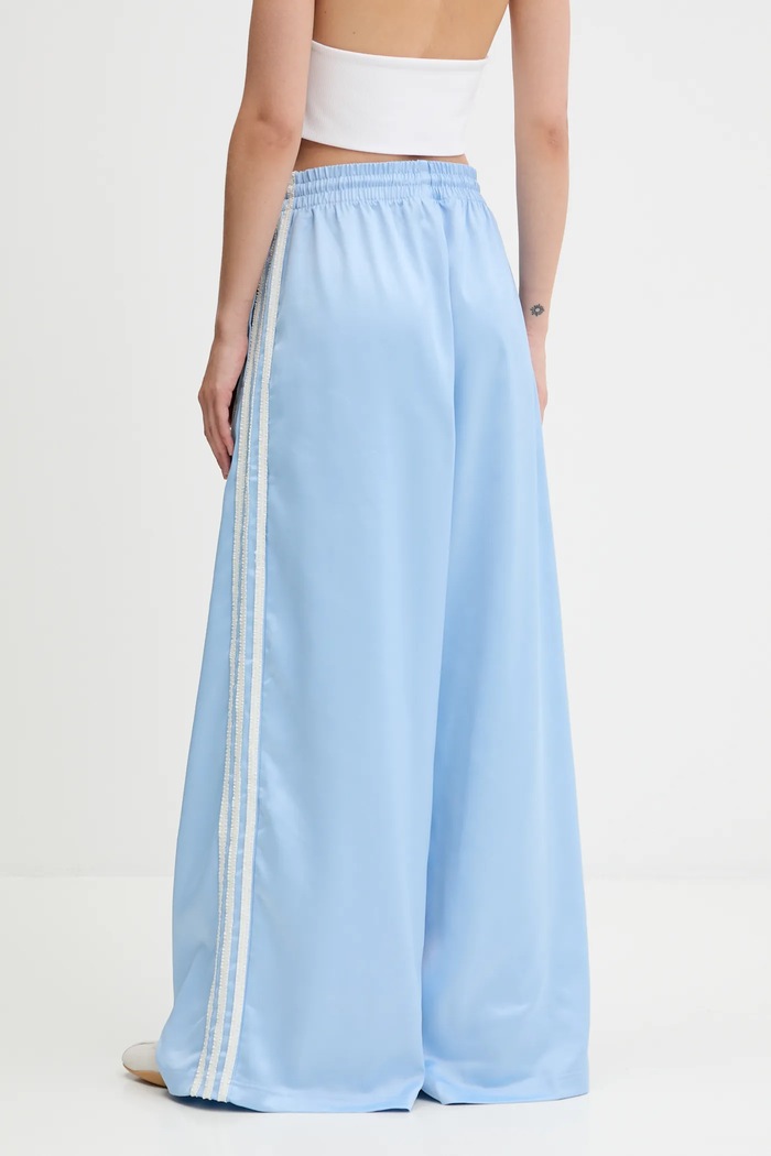 Дрехи Спортен панталон adidas Originals Wide Leg Pants KC8814 син