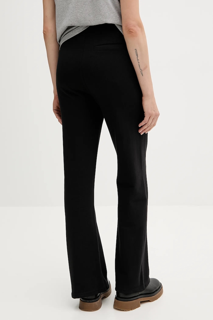 Oblečenie Tepláky Calvin Klein Jeans LV047B240G čierna