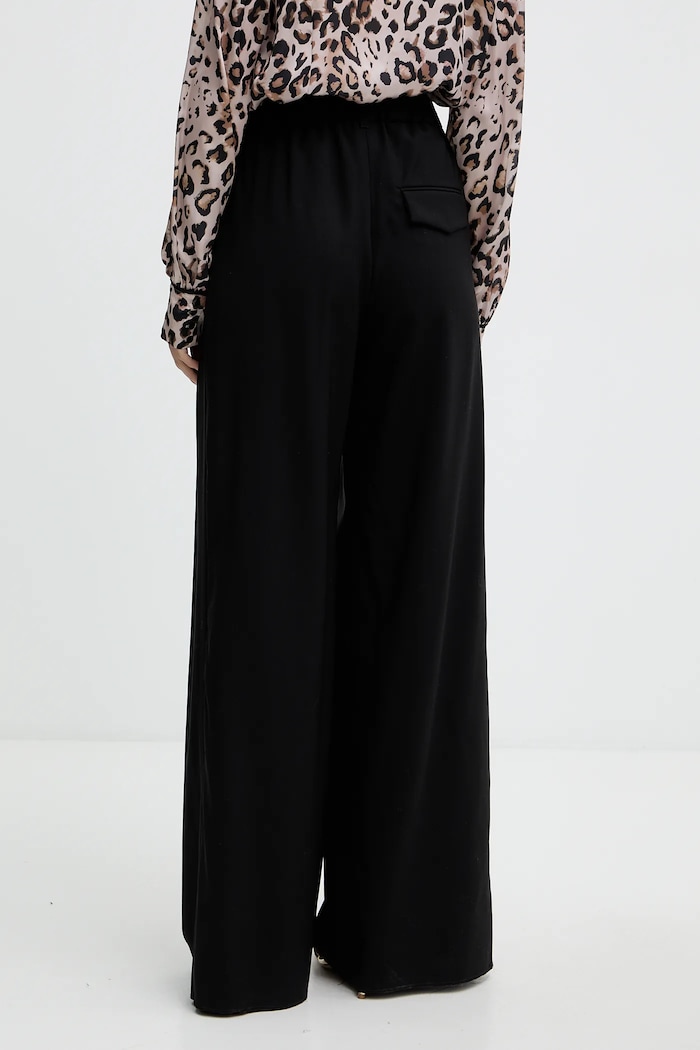 Marella spodnie wełniane 2523136022200 czarny AW25