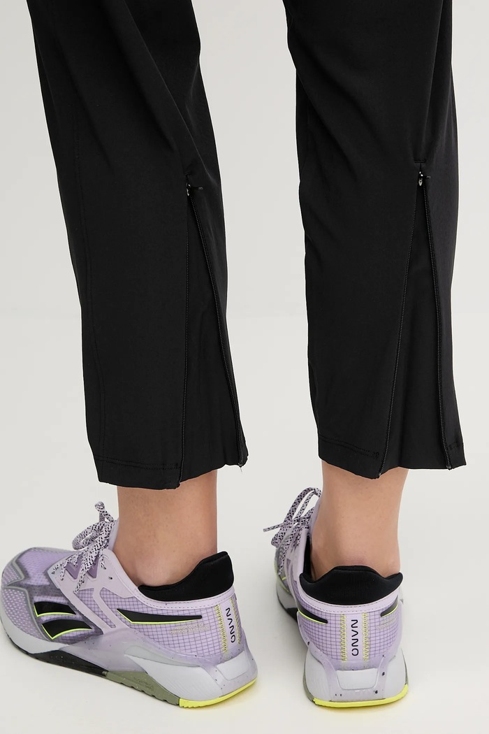 Under Armour teplákové nohavice dámske Velocity 6004020 čierna