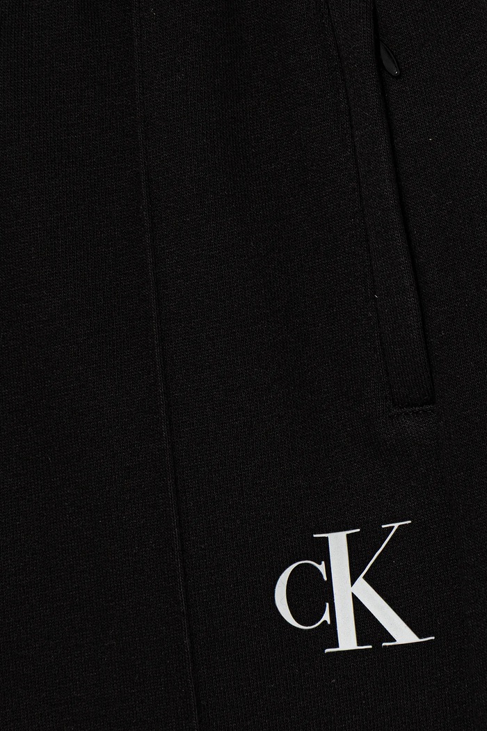 Detské tepláky Calvin Klein Jeans čierna IG0IG02875.9BYA