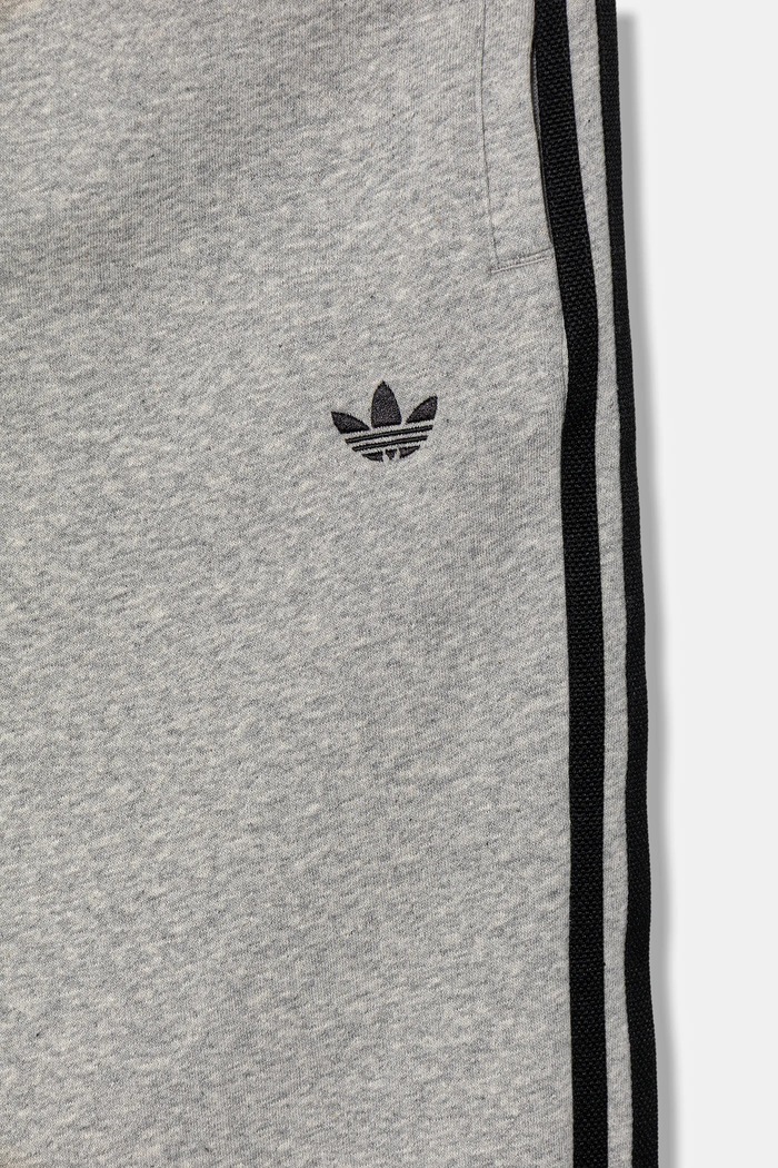 Otroški spodnji del trenirke adidas Originals siva JW1090