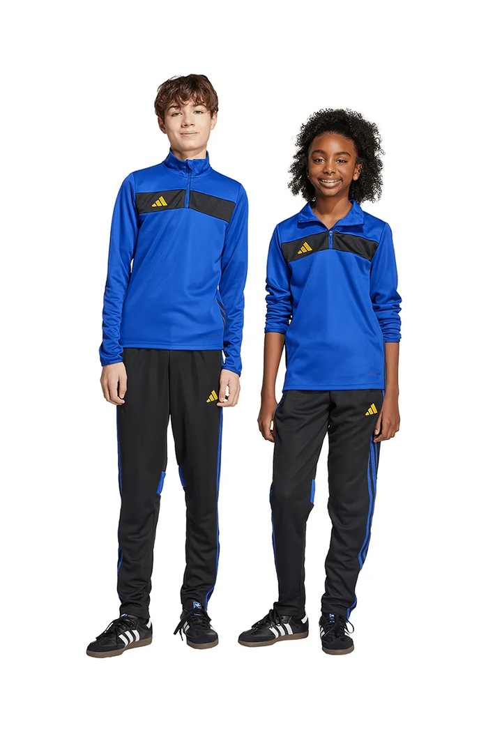 Παιδικό φούτερ adidas Performance απλικέ μαύρο JW4611